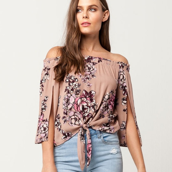 En Creme Tops - NWT EN CREME Tie Front Dusty Rose Off Shoulder Top